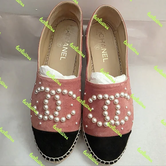 CHANEL 17B SUEDE PEARL PINK ESPADRILLES SIZE 38 *PRE-OWNED* - Picture 1 of 13